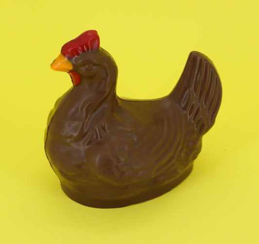 MEDIUM CHICKEN FILLED WITH CANDY 11 CM