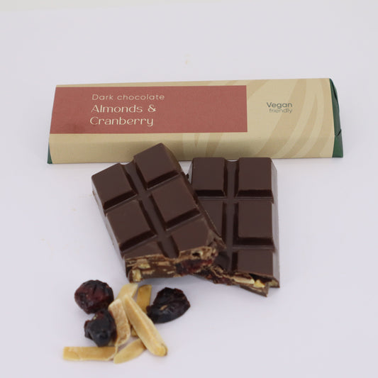 TABLET 50 G DARK CRANBERRY ALMOND (V)